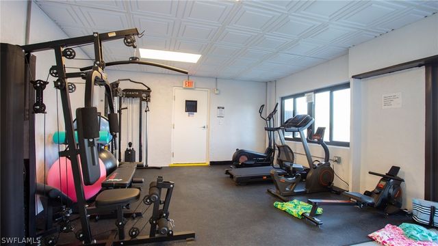 2711 1st ST 402, Fort Myers, FL 33916