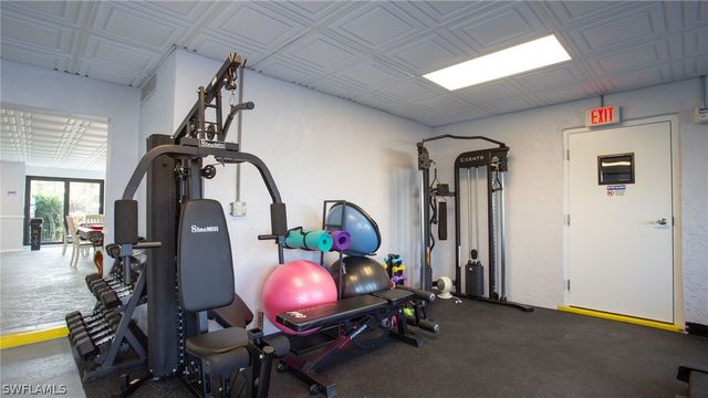 2711 1st ST 402, Fort Myers, FL 33916