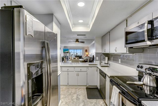 2711 1st ST 402, Fort Myers, FL 33916