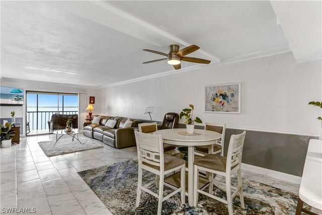 2711 1st ST 402, Fort Myers, FL 33916