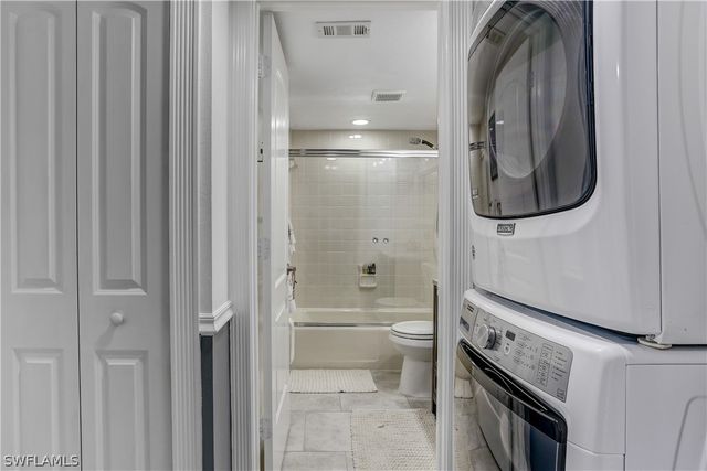 2711 1st ST 402, Fort Myers, FL 33916