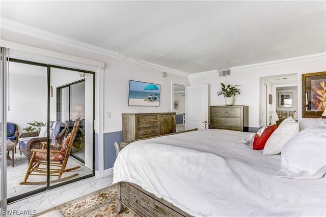 2711 1st ST 402, Fort Myers, FL 33916