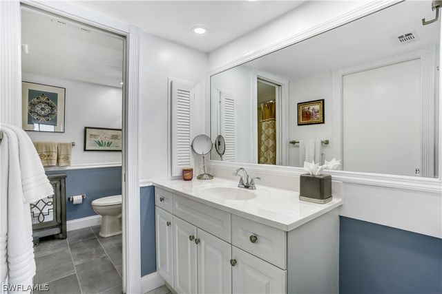 2711 1st ST 402, Fort Myers, FL 33916