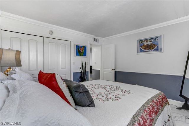 2711 1st ST 402, Fort Myers, FL 33916