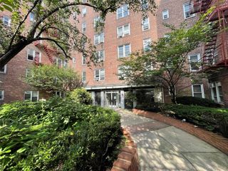 62-59 108 Street 3G, Forest Hills, NY 11375