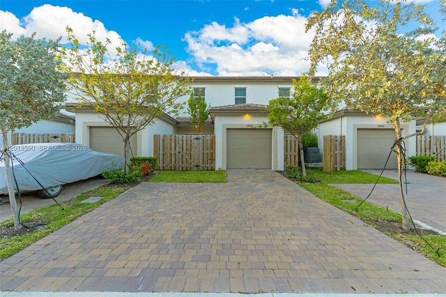 12832 SW 243rd St, Homestead, FL 33032