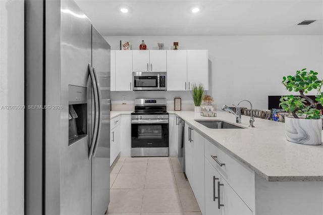 12832 SW 243rd St, Homestead, FL 33032