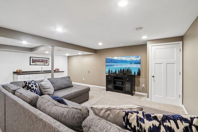 2676 Oak Knoll Drive, Fitchburg, WI 53711