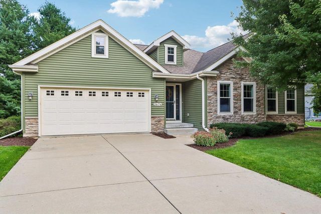 2676 Oak Knoll Drive, Fitchburg, WI 53711