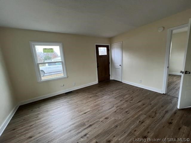 537 Main Street, Jeffersonville, IN 47130