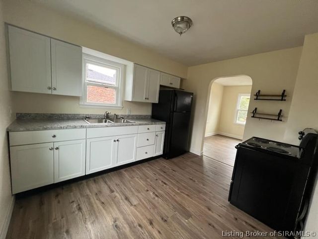 537 Main Street, Jeffersonville, IN 47130
