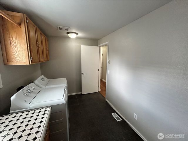 6729 S Mason Avenue, Tacoma, WA 98409