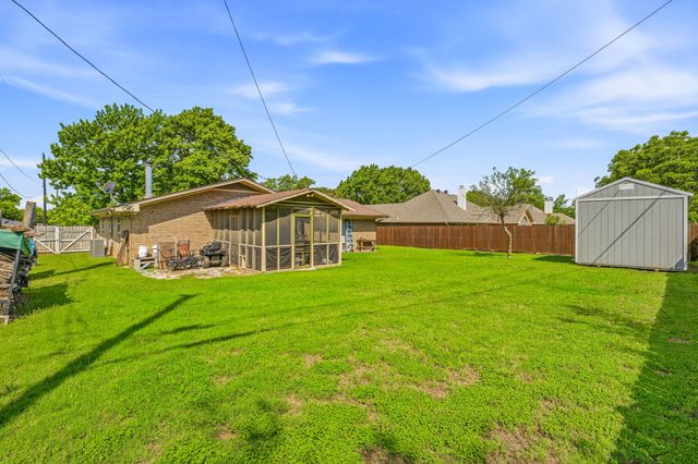 231 Choctaw Drive, Stephenville, TX 76401