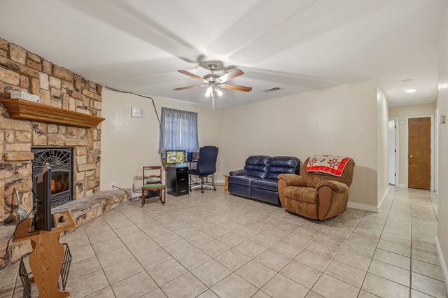 231 Choctaw Drive, Stephenville, TX 76401