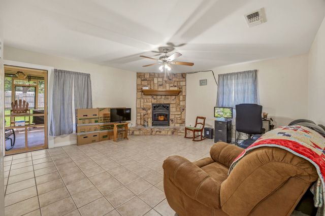 231 Choctaw Drive, Stephenville, TX 76401
