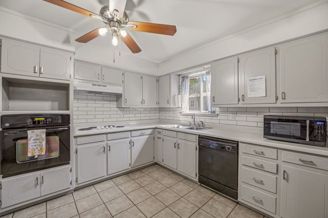 231 Choctaw Drive, Stephenville, TX 76401