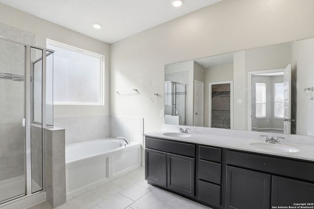 5002 Longhorn, Converse, TX 78109