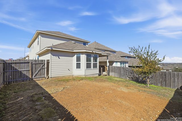 5002 Longhorn, Converse, TX 78109