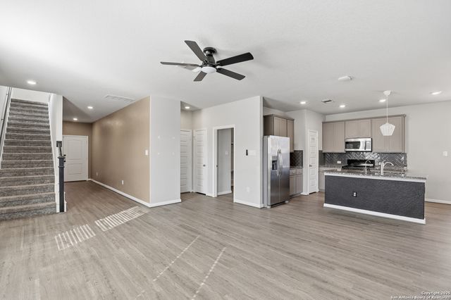 5002 Longhorn, Converse, TX 78109