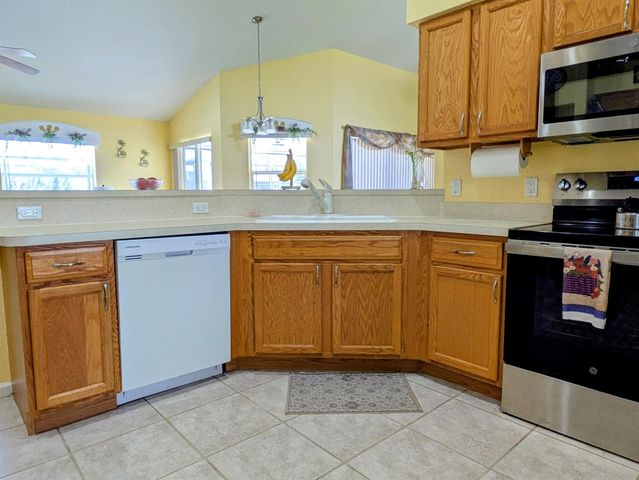 357 SE Cork Road, Port St. Lucie, FL 34984