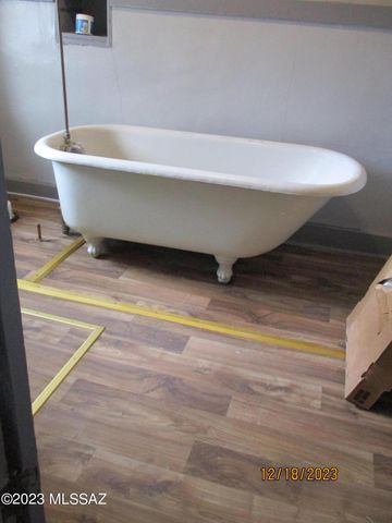 316 N Hoff Avenue, Tucson, AZ 85705