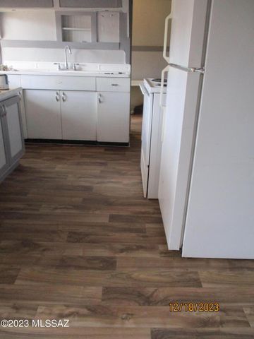 316 N Hoff Avenue, Tucson, AZ 85705