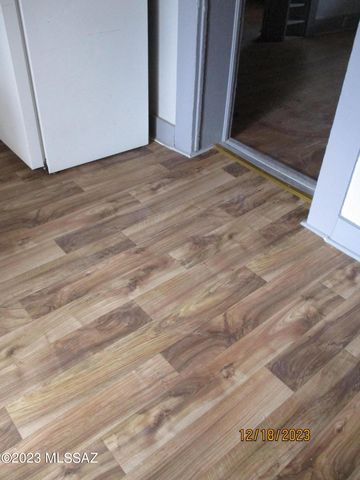 316 N Hoff Avenue, Tucson, AZ 85705