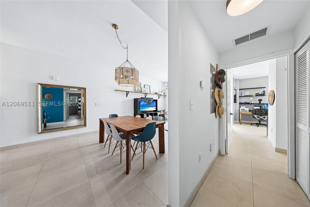 2020 Prairie Ave 302, Miami Beach, FL 33139