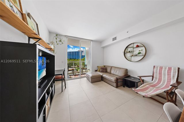 2020 Prairie Ave 302, Miami Beach, FL 33139
