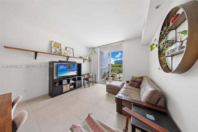 2020 Prairie Ave 302, Miami Beach, FL 33139