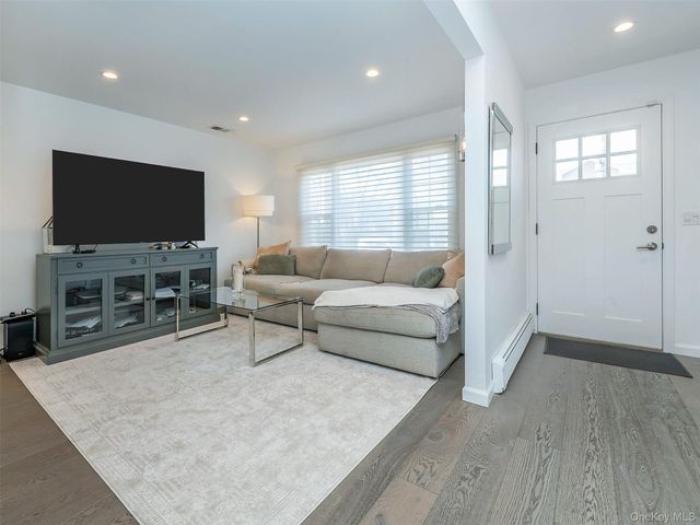 183 Soundview Drive, Port Washington, NY 11050