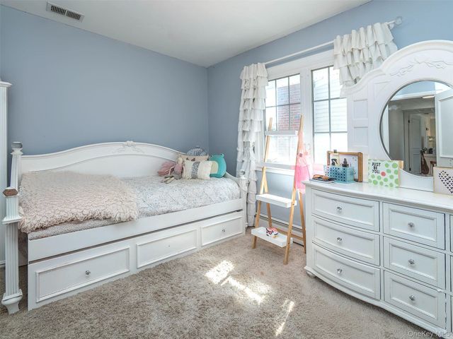 183 Soundview Drive, Port Washington, NY 11050