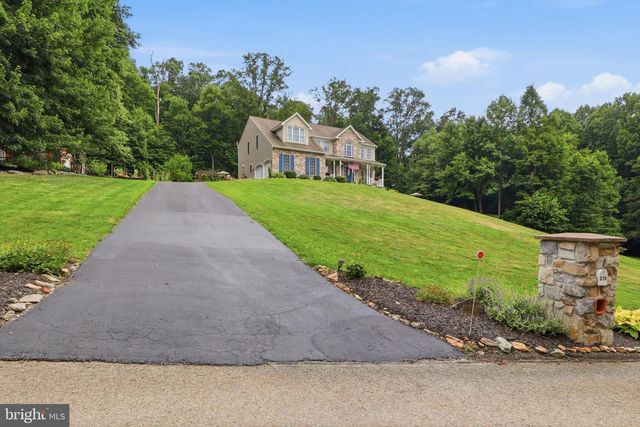 274 TALTON DR, Delta, PA 17314