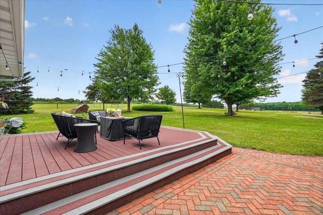 W8127 Dumke Road, Portage, WI 53901