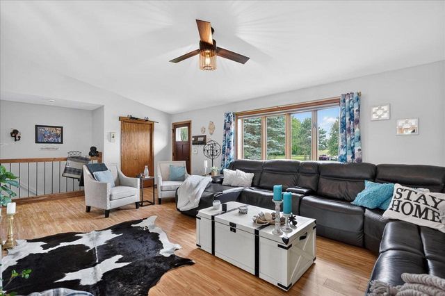 W8127 Dumke Road, Portage, WI 53901