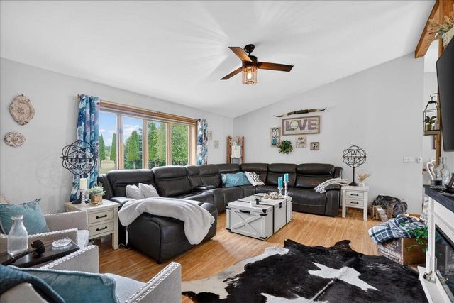 W8127 Dumke Road, Portage, WI 53901