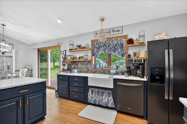W8127 Dumke Road, Portage, WI 53901
