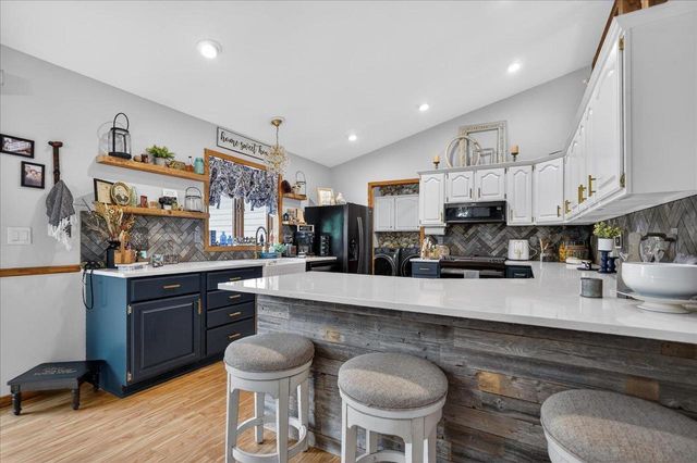 W8127 Dumke Road, Portage, WI 53901