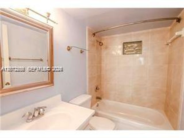 1805 Sans Souci Blvd 321, North Miami, FL 33181