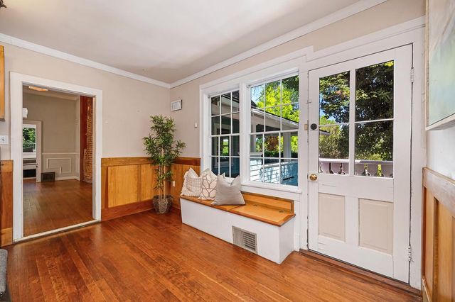 131 Race St, Grass Valley, CA 95945