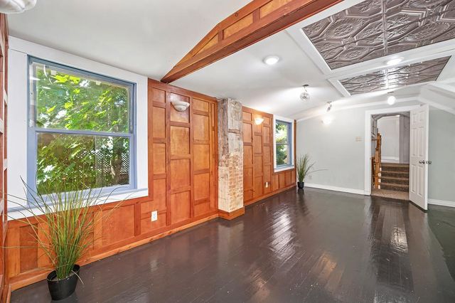 131 Race St, Grass Valley, CA 95945