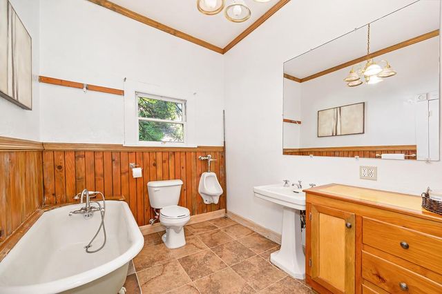 131 Race St, Grass Valley, CA 95945