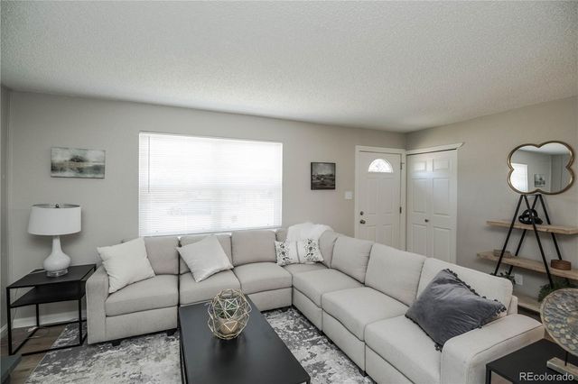 5553 Yost Court, Denver, CO 80239
