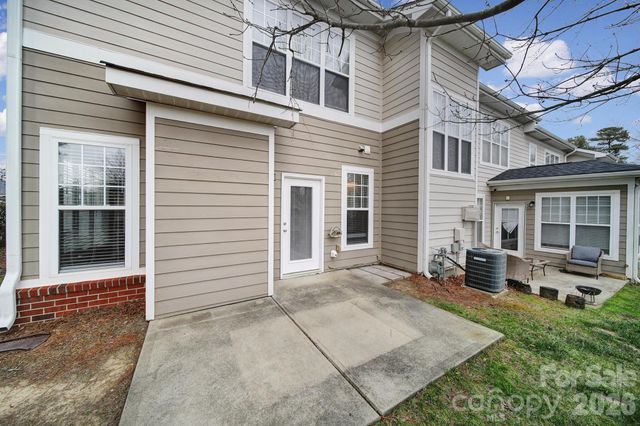 15437 Coventry Court Lane, Charlotte, NC 28277