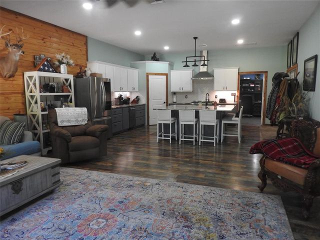45 W Sierra Road, Coldspring, TX 77331