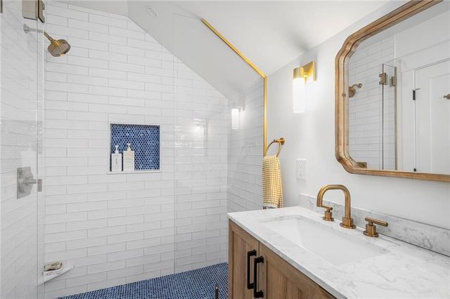 69 Connection Street, Newport, RI 02840