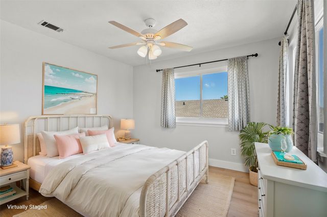 4034 Reeves Drive, Galveston, TX 77554