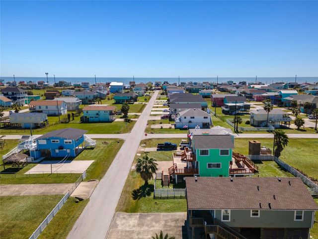 4034 Reeves Drive, Galveston, TX 77554