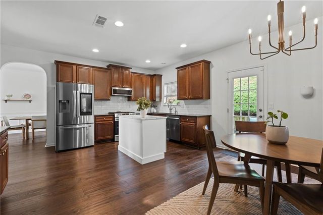 137 Farm Valley Drive, Canton, GA 30115