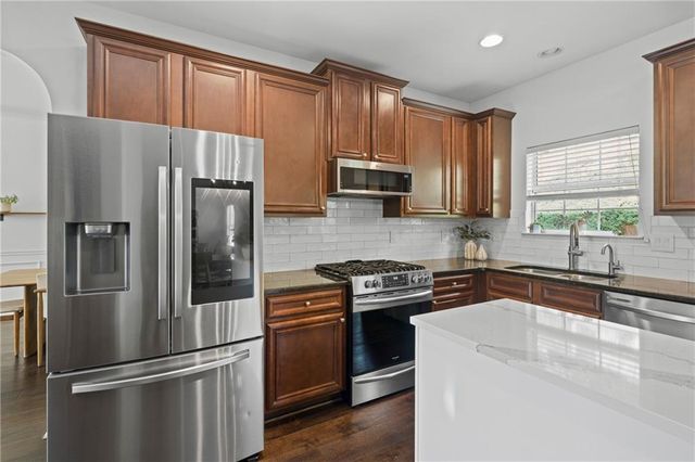 137 Farm Valley Drive, Canton, GA 30115